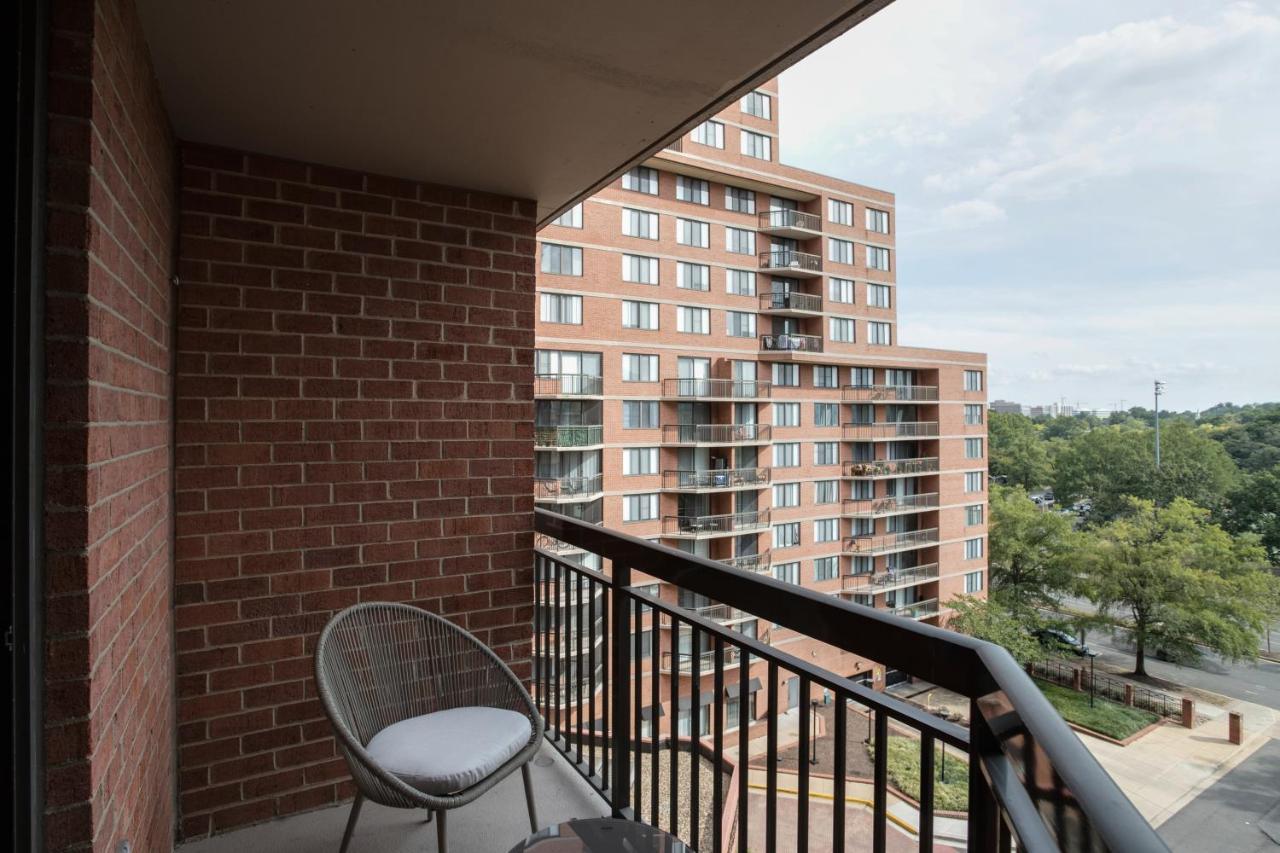 Stylish And Charming Apartment In Pentagon City Арлингтон Экстерьер фото